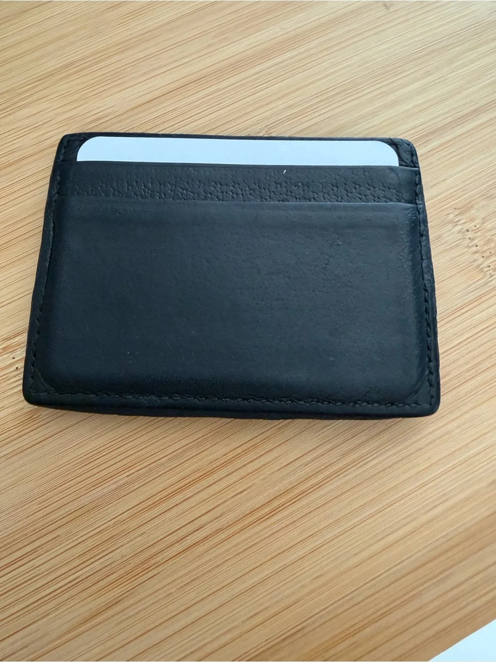 Gucci compact black